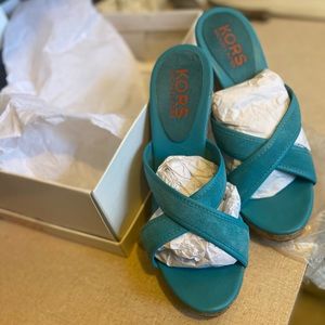 KORS Michael Kors Taboo 9.5M in Rare Lagoon Suede